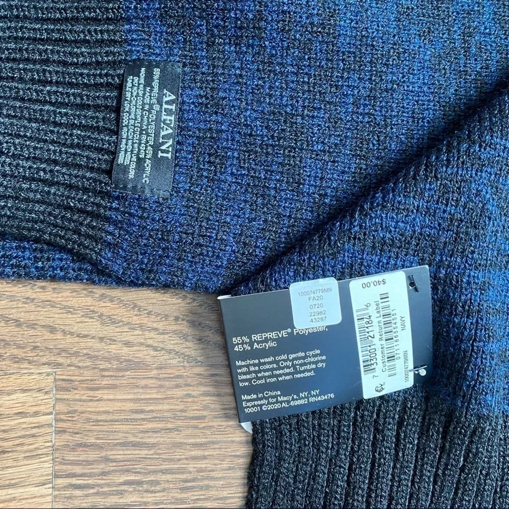 NWT mens Alfani navy blue and Black knitted scarf